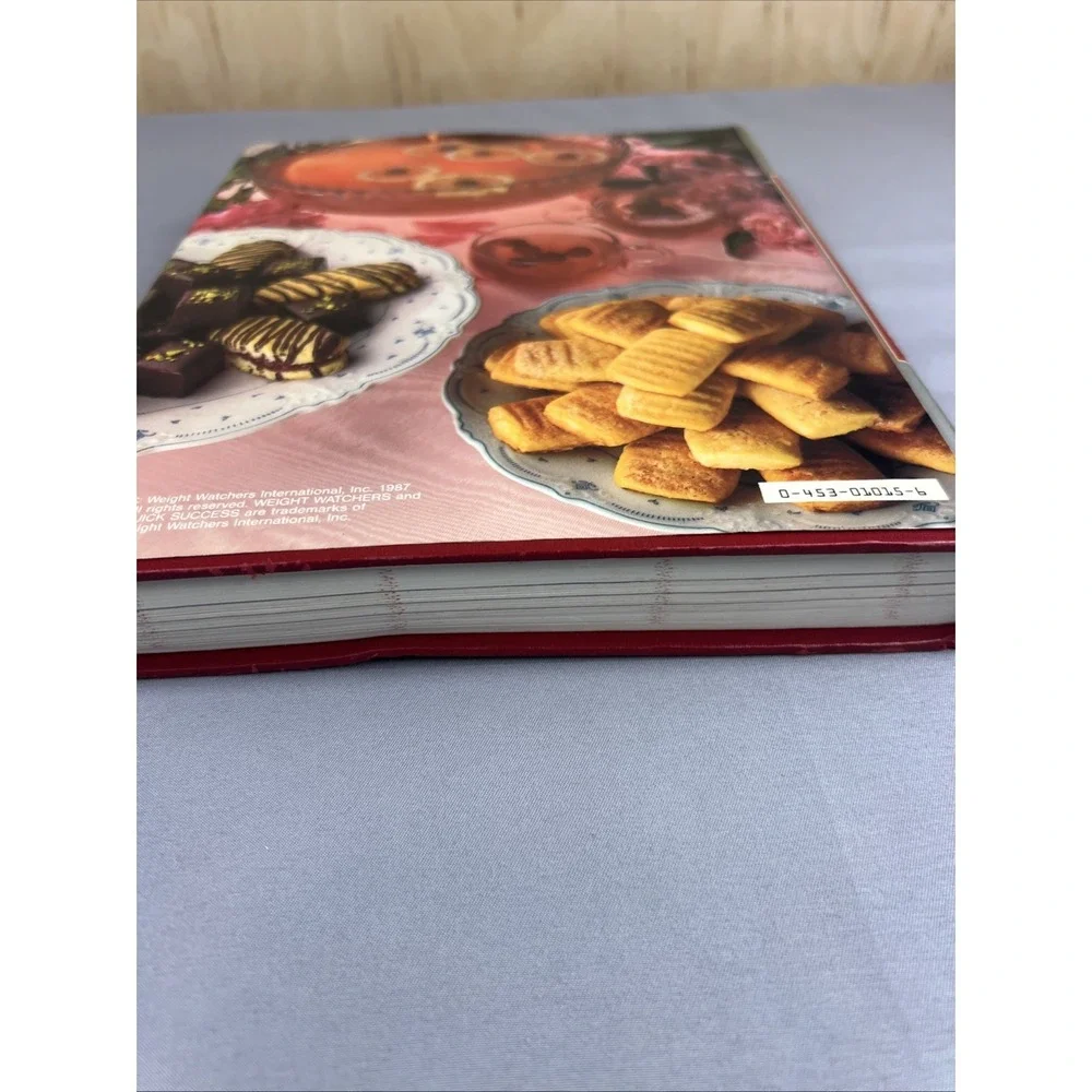 Weight Watchers Quick and Easy Cookbook Hardcover Recipe Book